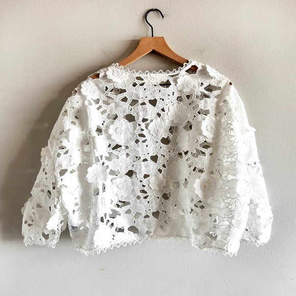 Anthropologie Floral Appliqué Shrug | White | One Size | NWT - Picture 5 of 16